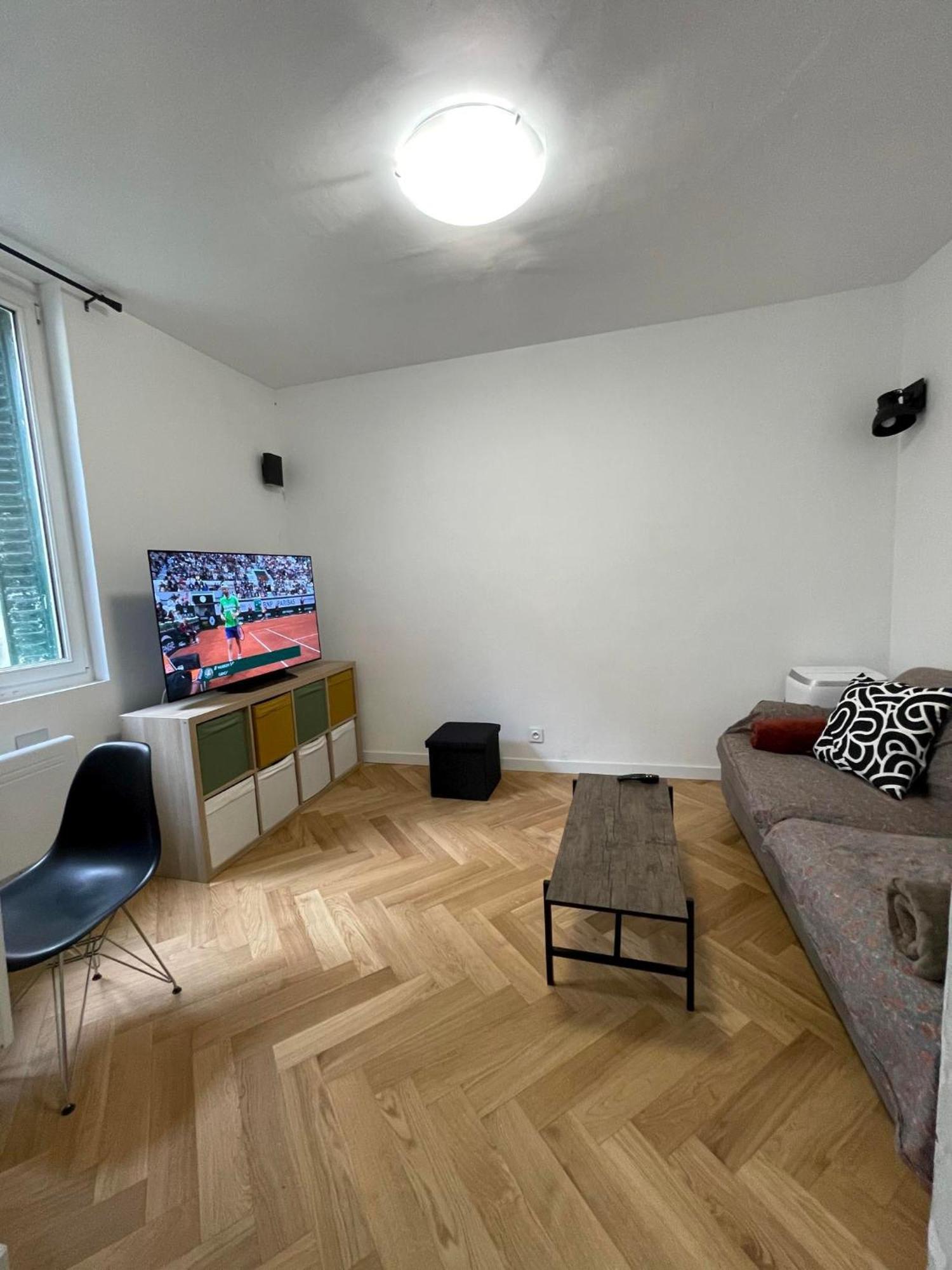 Petit Cocon Parisien ! Paris Centre - Gare Du Nord Apartamento Exterior foto
